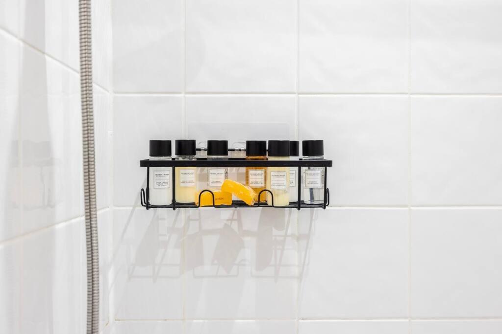 Stylish In Leicester Square Apartament